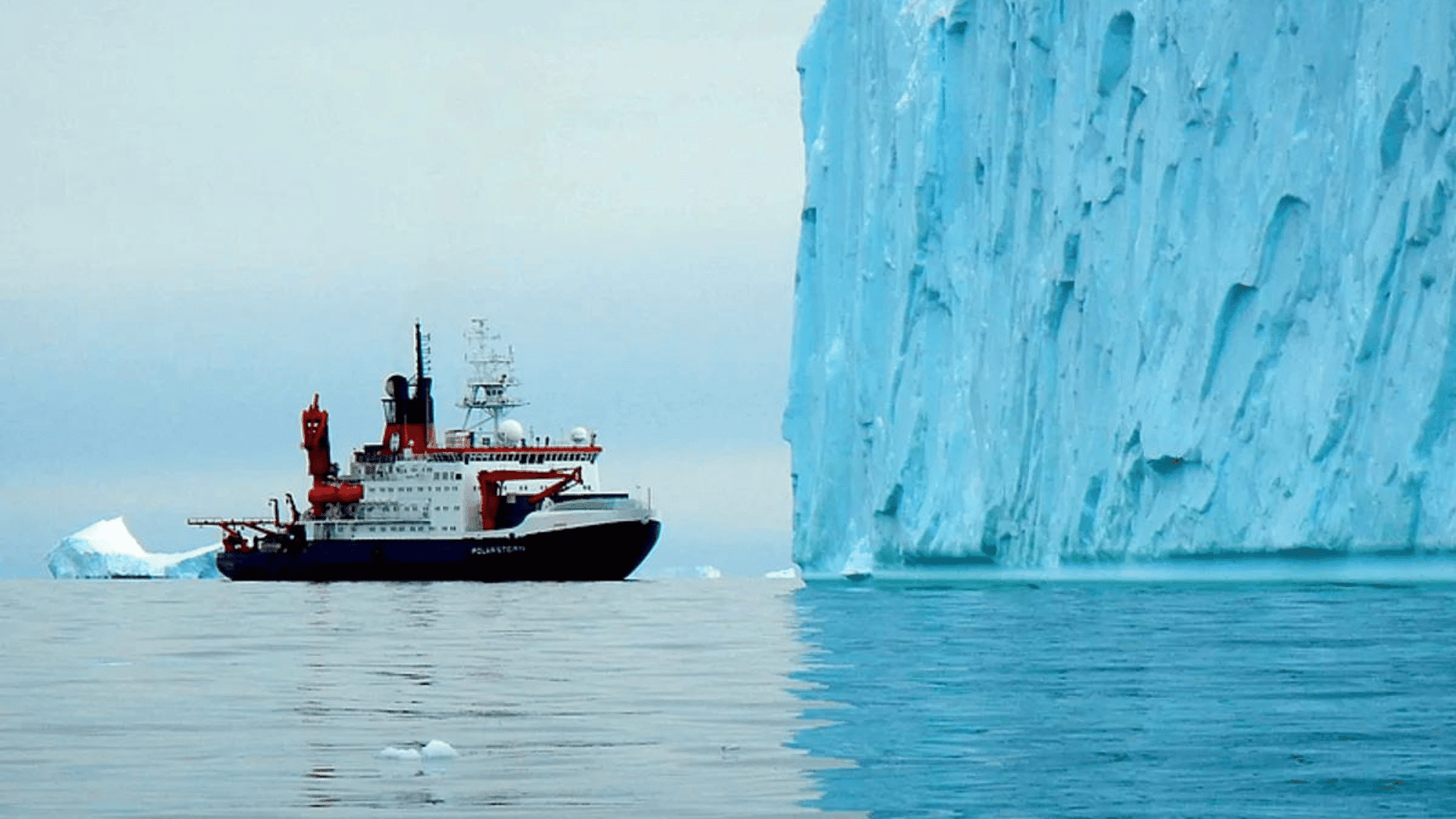 The research vessel Polarstern next to an ice sheet in the Amundsen Sea, where sediments from central Antarctica were found. Image credit: Johann Klages:AWI