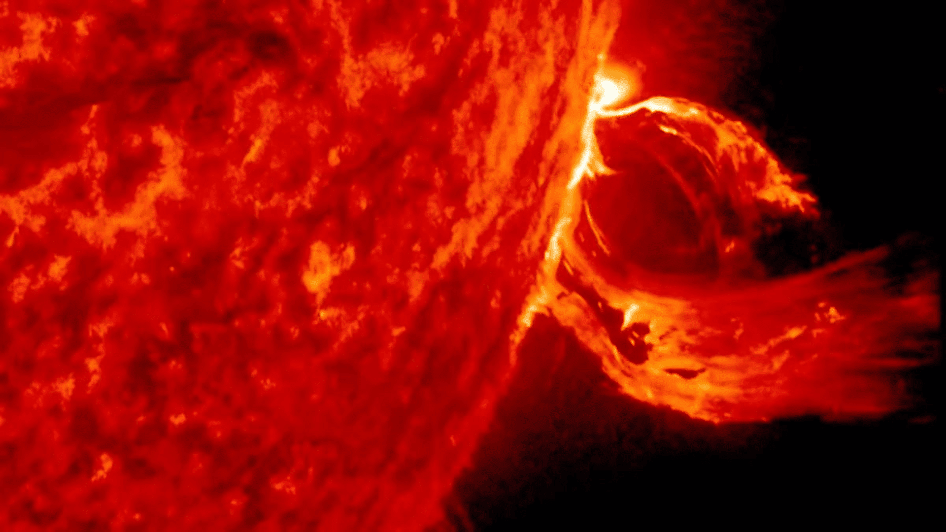 A coronal mass ejection erupting from the Sun in June 2015. Image Credit: NASA Goddard Space Flight Center