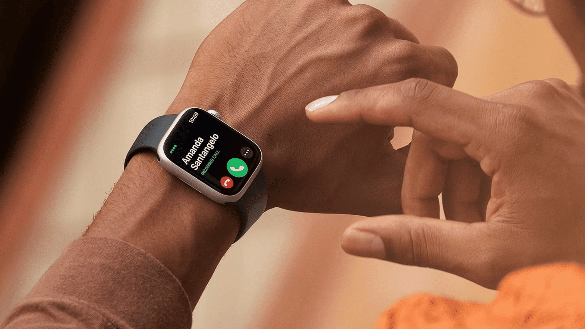 Apple Watch Series 8; Photo: Amazon