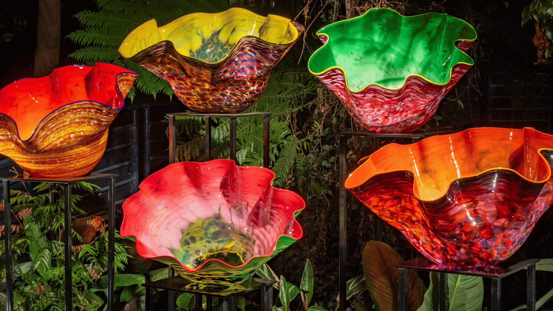 Dale Chihuly, Macchia Forest (detail), 2024, © 2024 Chihuly Studio. All rights reserved. Photograph by Nathaniel Willson.