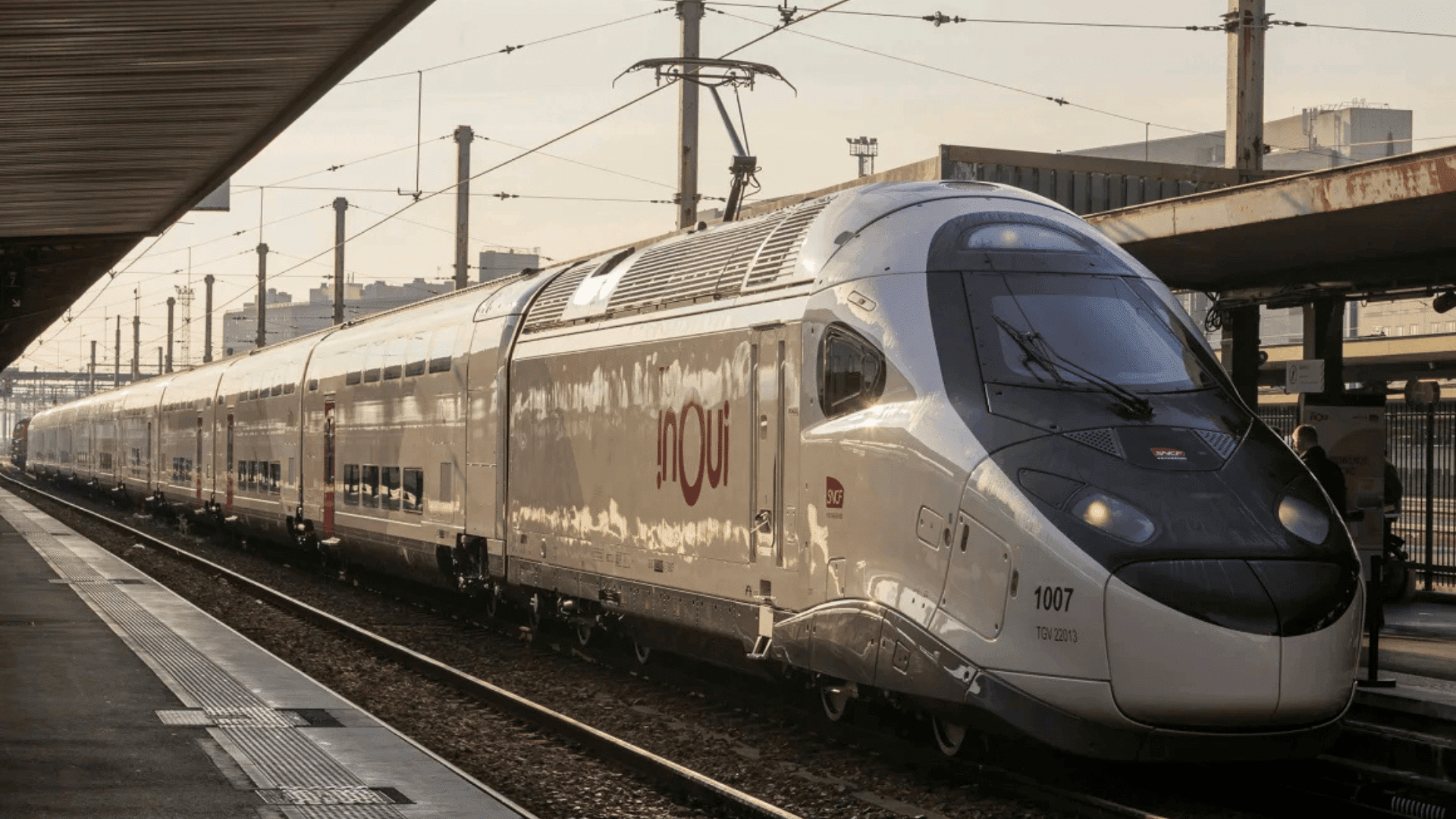 France's 'flow' train; Photo: AREP