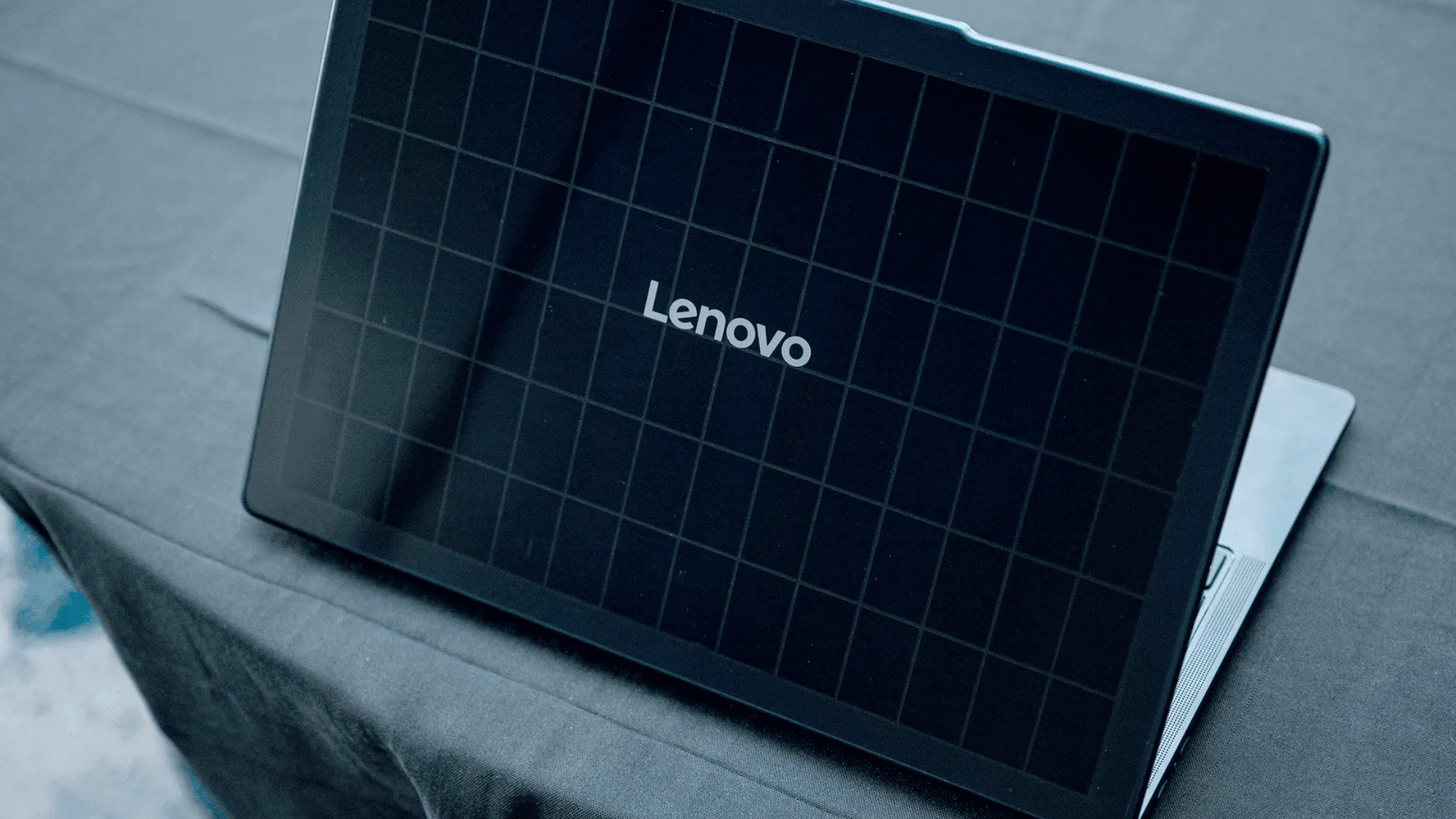 Lenovo Solar Yoga PC; Photo: Julian Chokkattu