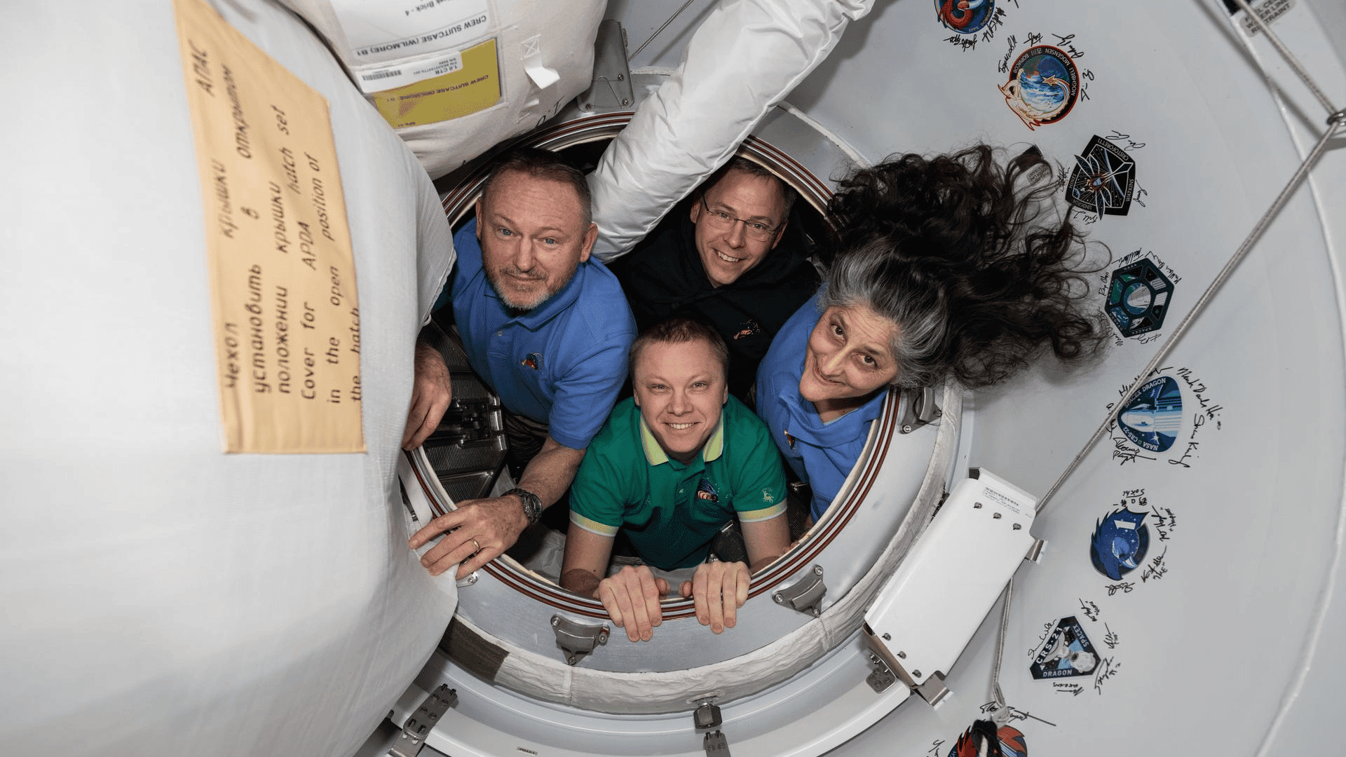 NASA’s SpaceX Crew-9 members pose together for a portrait inside the vestibule between the International Space Station and the SpaceX Dragon crew spacecraft; Photo: NASA